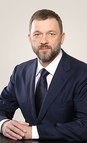 депутат Государственной Думы Федерального Собрания Российской Федерации Саблин Дмитрий Вадимович.