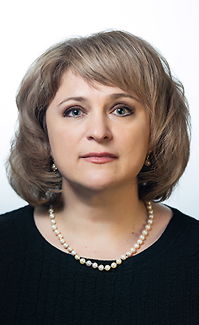 член правления фонда "Защитники Отечества" Анульева Юлия Сергеевна.