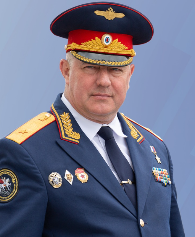 руководитель управления Следственного комитета Российской Федерации Петров Сергей Васильевич.