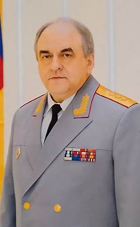 первый зампредседателя Общероссийской общественной организации «Российский союз ветеранов» Азаров Виталий Михайлович.