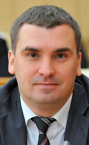 руководитель исполнительного комитета Общероссийского движения «Народный фронт "За Россию"» Кузнецов Михаил Михайлович.